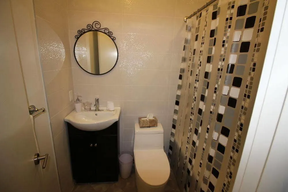 Cesar Suites At New York South